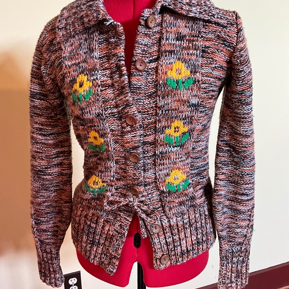 Vintage 70s Marled Knit Sunflower Cardigan – Boho Cottagecore Dream! Medium